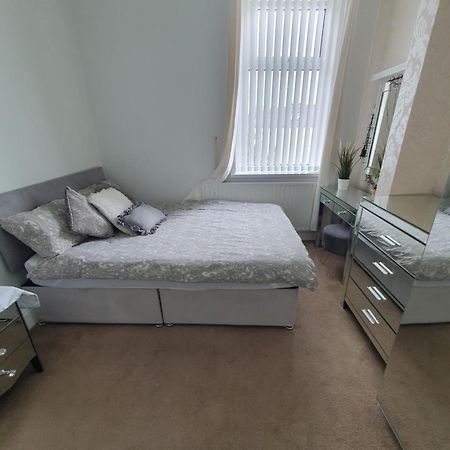 Private Double Room In Cardiff Extérieur photo