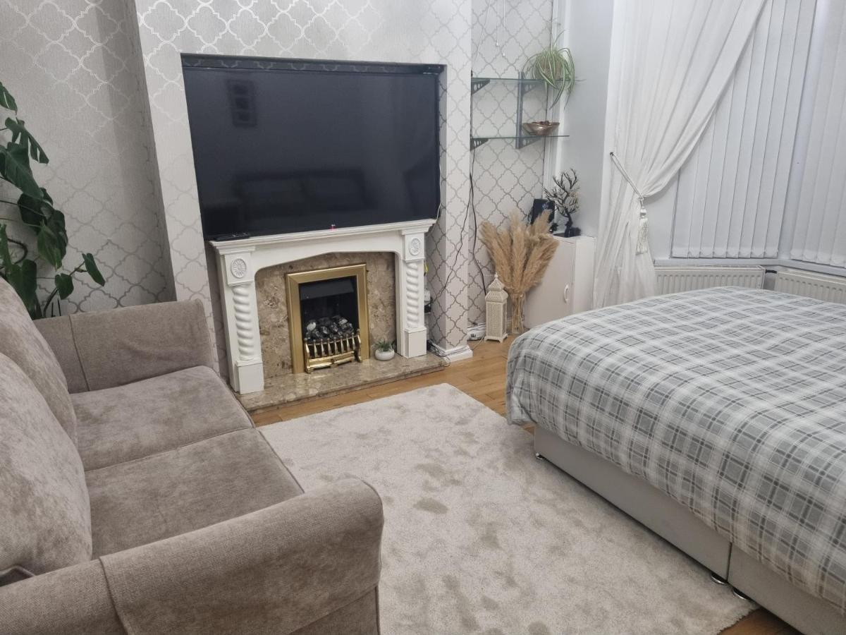 Private Double Room In Cardiff Extérieur photo