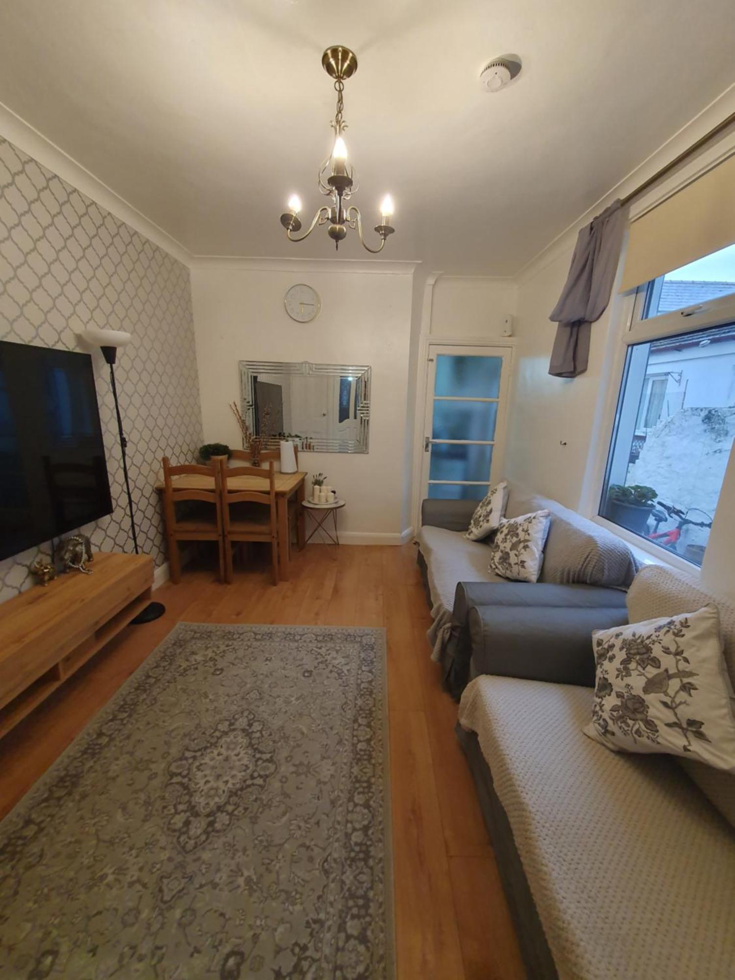 Private Double Room In Cardiff Extérieur photo